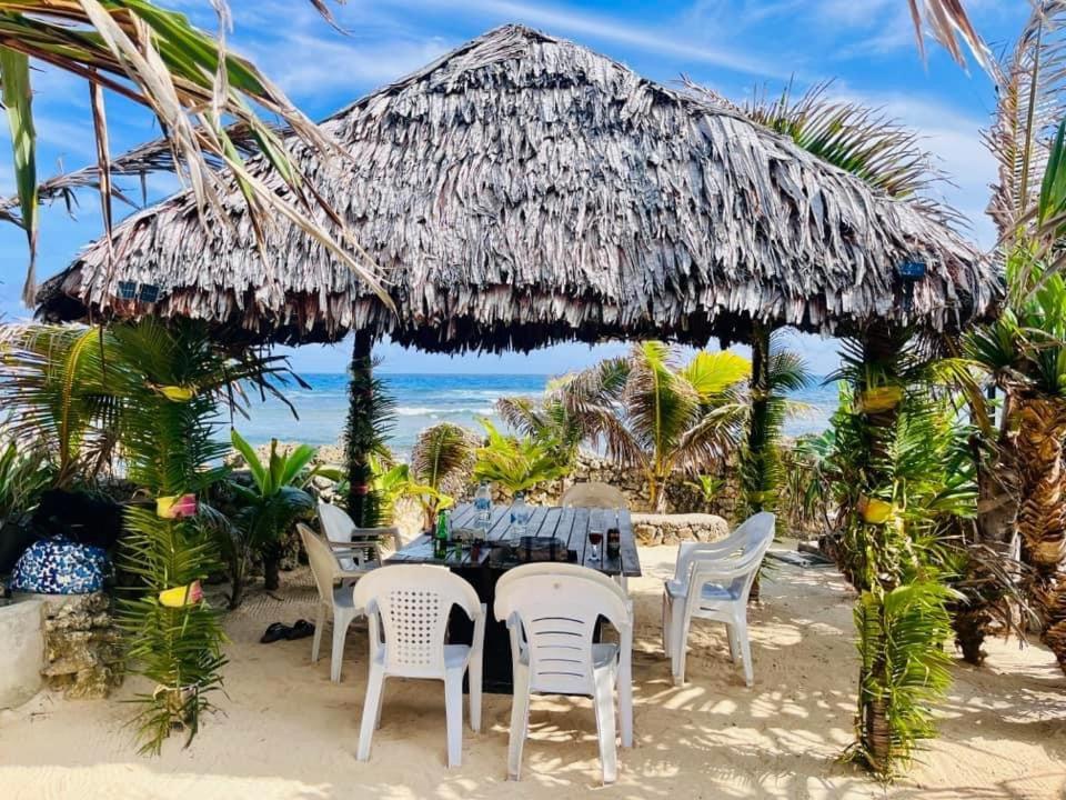 Bed and Breakfast Banana Bay Beach Club Eton Exterior foto